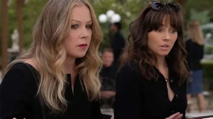 'Dickinson' Won't Return For Season 4