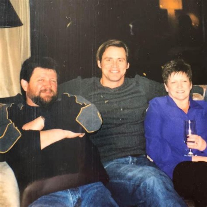 Arliss Howard's Siblings And Jim Carrey