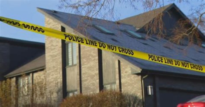 Cops find family of 5 dead at Buffalo Grove home during wellness check in apparent murder-suicide