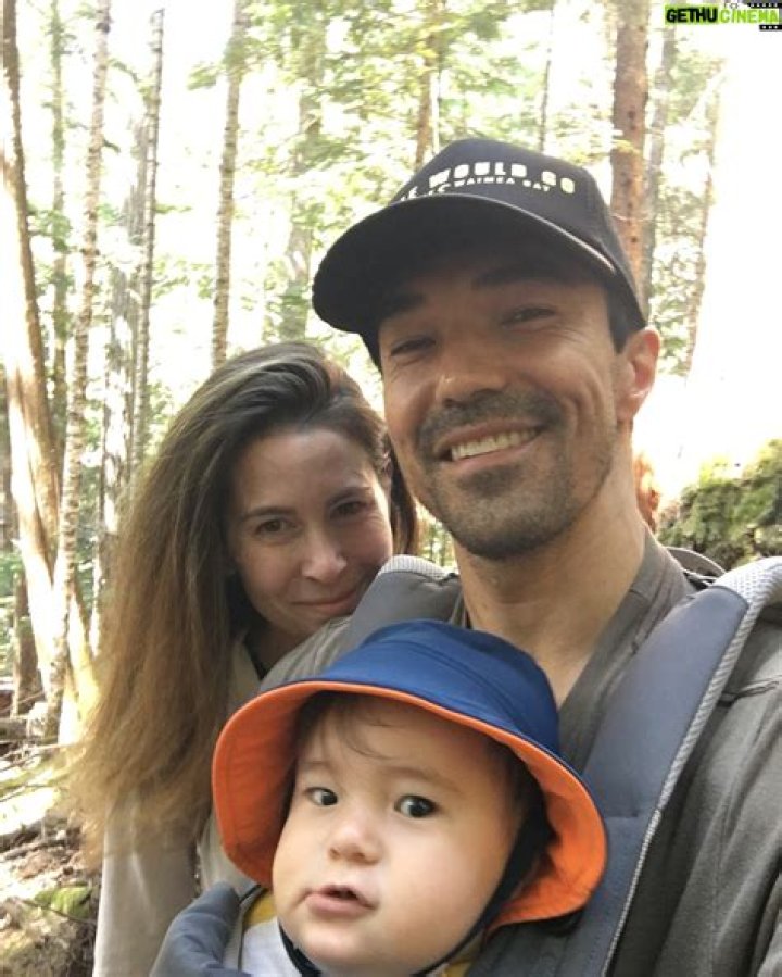 Ian Anthony Dale - Bio, Age, height, Wiki, Facts and Family