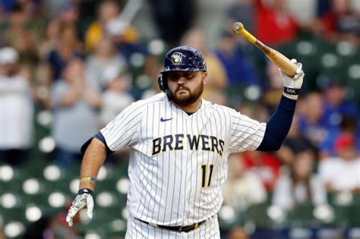 Rowdy Tellez Wife: Is The Baseball Player Married? His Family Tree Explored