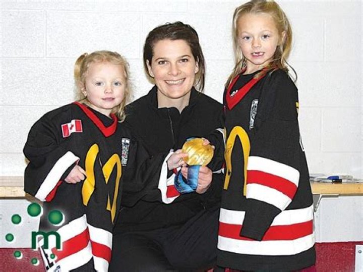 Who Is Jennifer Botterill Husband Adrian Lomonaco? Explore About The Family Of Former Ice Hockey Pla