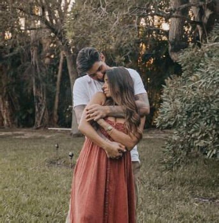 Who Is Jessica Gomez Castellanos? Meet Nick Castellanos Wife On Instagram