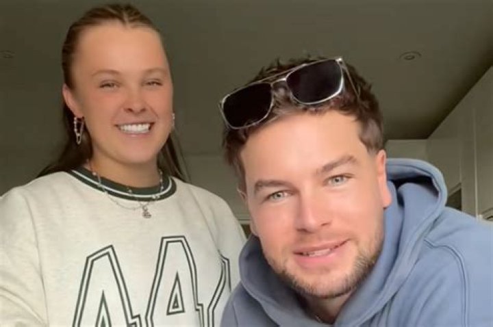 Who Is JoJo Siwas New Girlfriend, Avery Cyrus? Heres What We Know