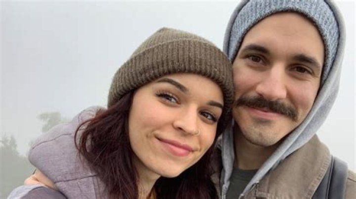 Who is Kelsey Owens Dating Now